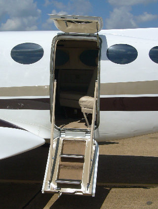 ausacsaleshome014006.jpg